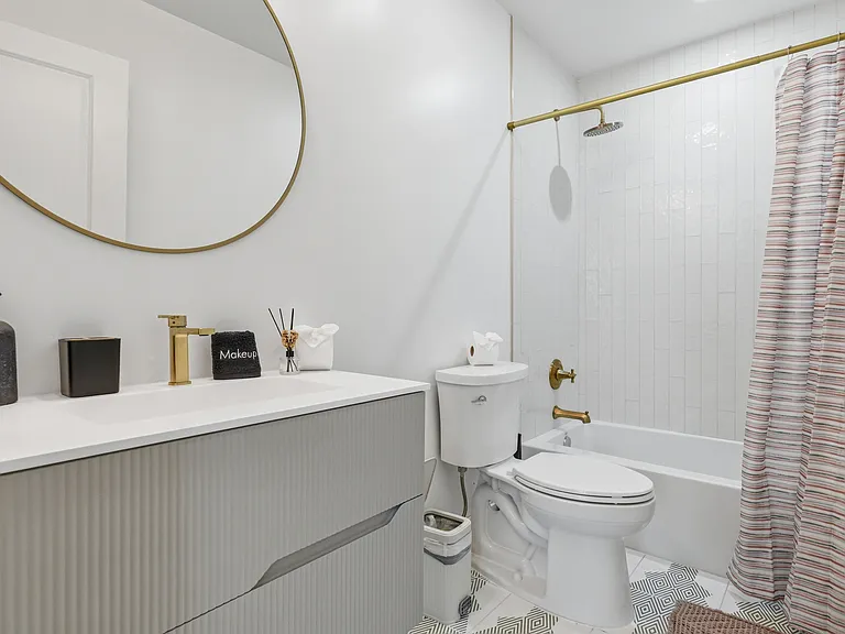 1124 Florida Ave NE #203 — Photo 23