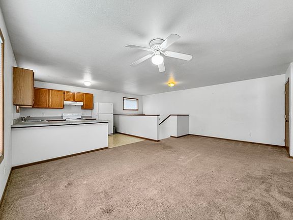 2nd image of 211 S Kellogg Ave Unit 1