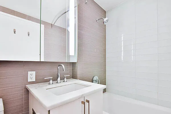 Rented by Platinum Properties | media 6