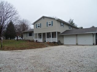 819 E Adams St, Rushville, IL 62681