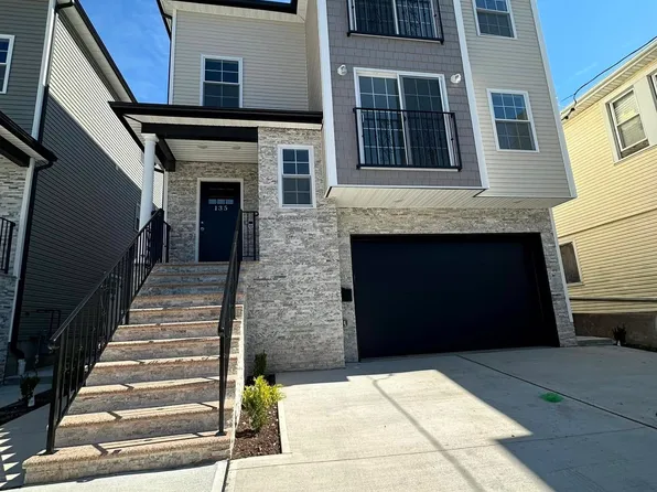 135 Court St #1, Elizabethport, NJ 07206