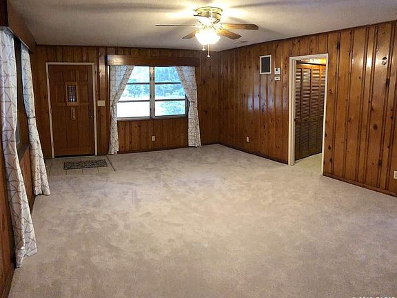 3rd image of 1515 NE 7th Ter