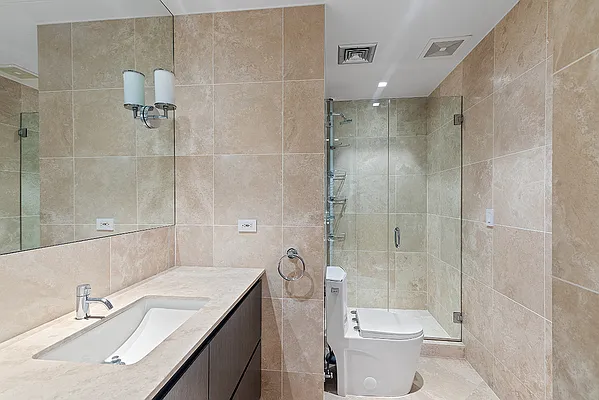 Rented by Domus Realty | media 16