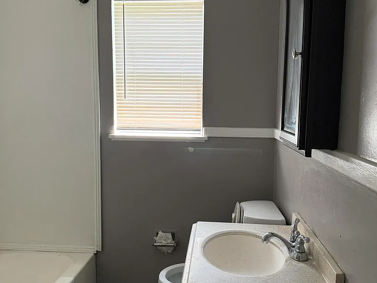 1110 Maria Dr — Photo 13