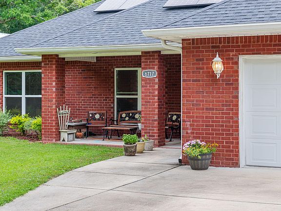 4th image of 6717 Indian Creek Ct