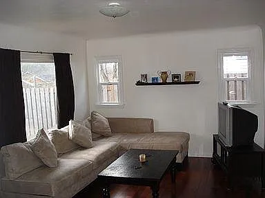4823 40th Ave SW — Photo 5