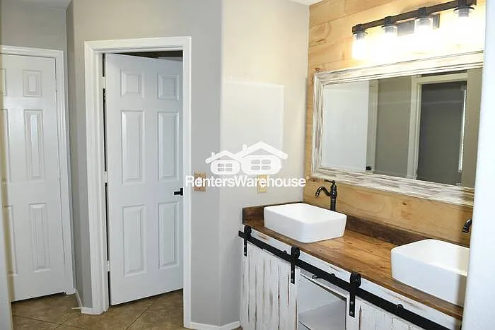3282 W Belle Ave — Photo 12