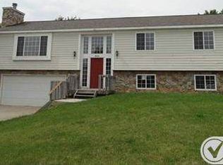 3820 Thorncrest Dr, Jackson, MI 49203