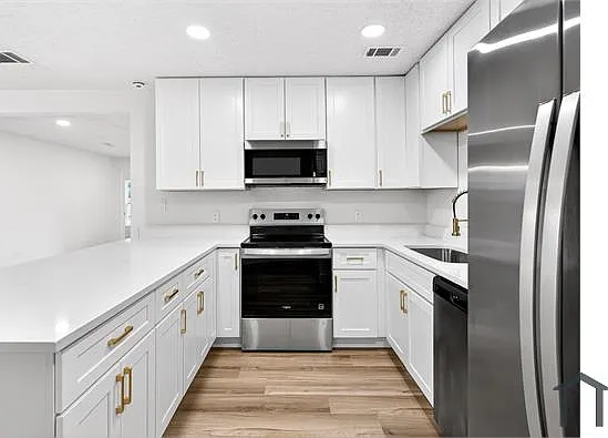 501 McCurdy St — Photo 25