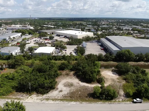 2516/2518 Hawalaska St, Lehigh Acres, FL 33973