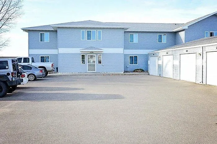 Welcome to Southdale Apartments, where comfort meets convenience. Our spacious units feature modern amenities, ample parking, and a welcoming community atmosphere. Don't miss out on your perfect homeschedule a tour today!