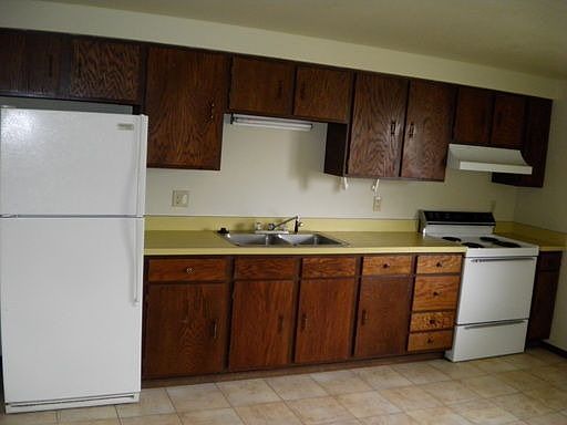 3rd image of 3270 Roosevelt Way APT D