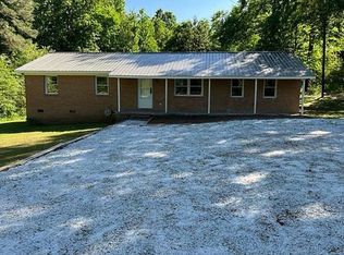 217 Bowles Ln, Silverstreet, SC 29145