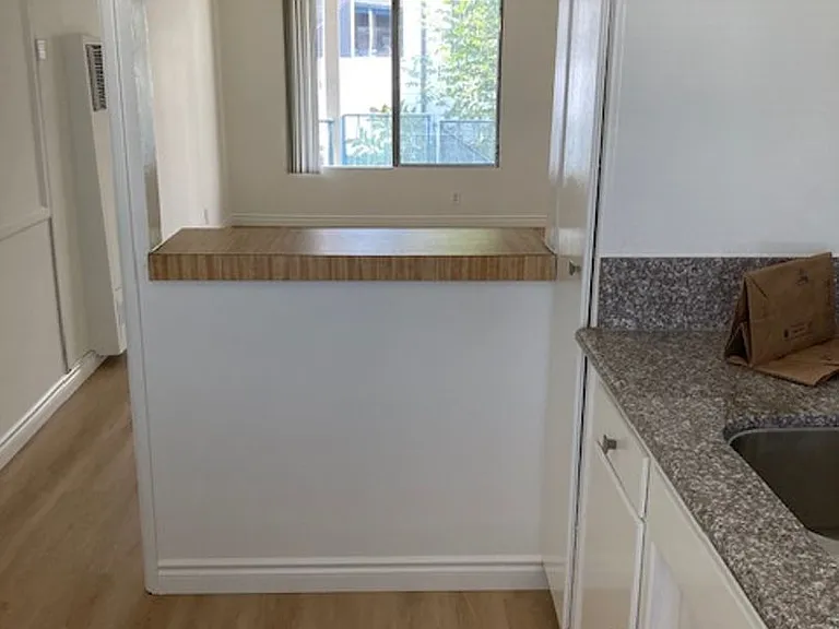 10777 Rose Ave — Photo 6
