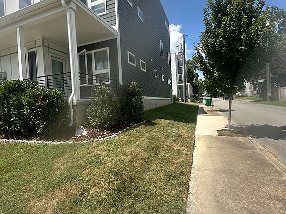 2nd image of 1401 Porter St #A