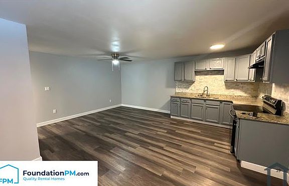 5th image of 2401 Alcy Manor Ln #101