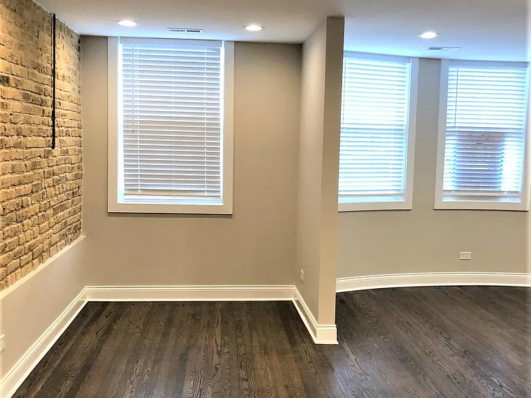 1432 W Farragut Ave #G — Photo 4
