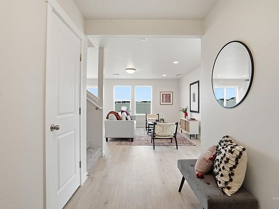 5th image of 17549 Moon Ridge Pl