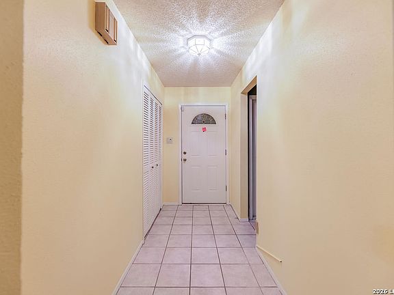 5th image of 1211 Chilton