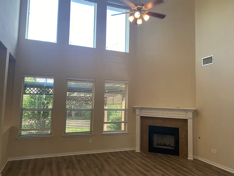 9812 Morgan Creek Dr — Photo 4