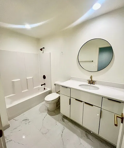301 S Main St #206 — Photo 1