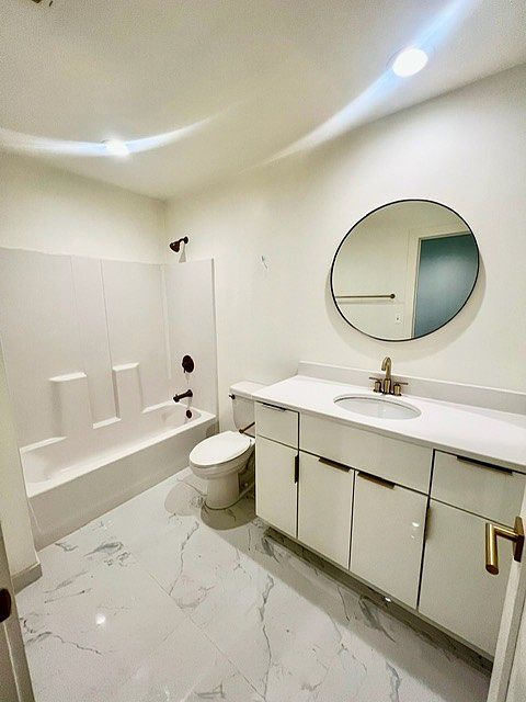 1st image of 301 S Main St #206
