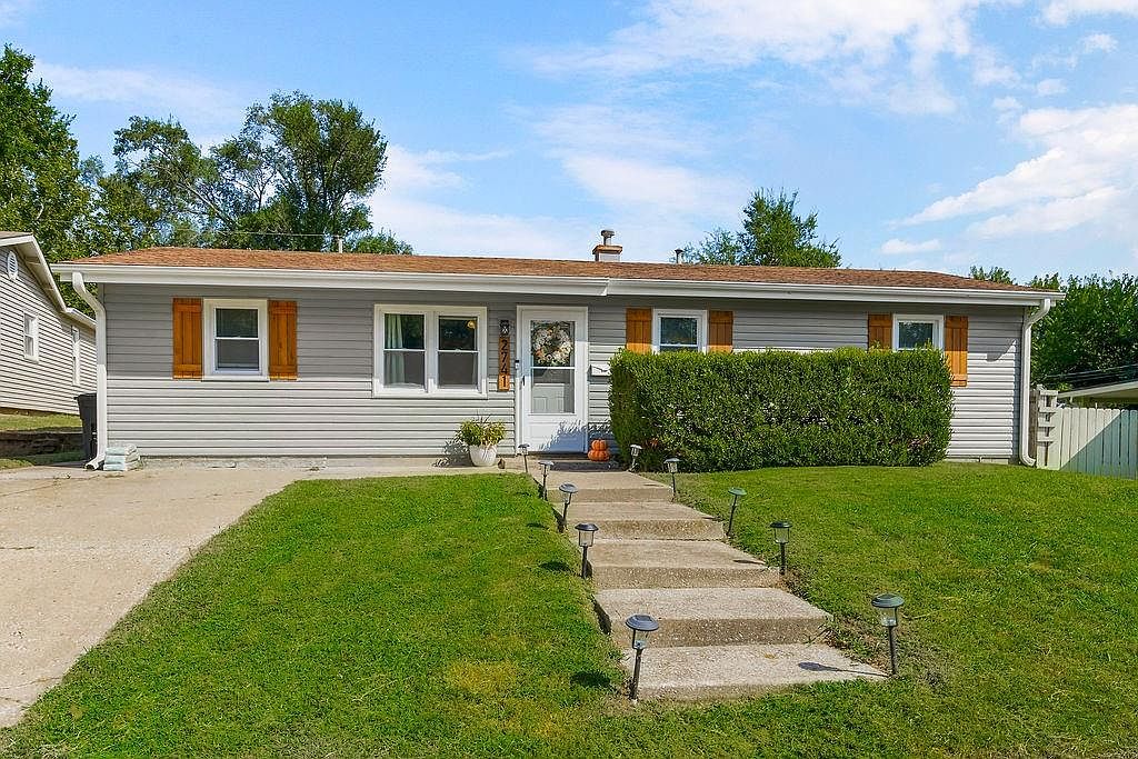 2741 S 51st Ter, Kansas City, KS 66106 | Zillow