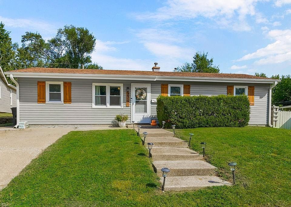 1st image of 2741 S 51st Ter