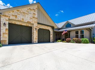 3200 Pinnacle Club Dr UNIT 11, Kerrville, TX 78028