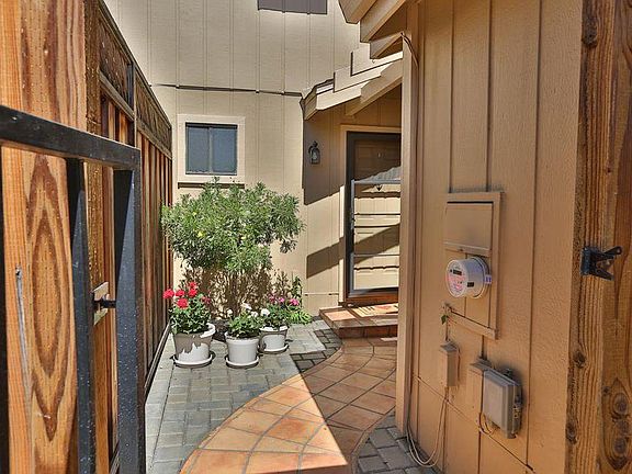 2nd image of 2171 Darnis Cir