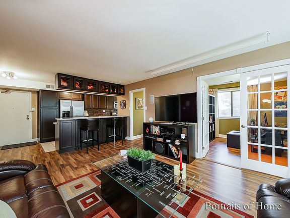 3rd image of 1243 E Baldwin Ln Unit 506