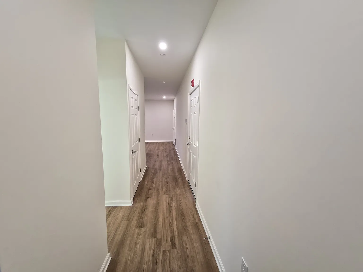2 bed, 850 sqft, $2,000 — Photo 3