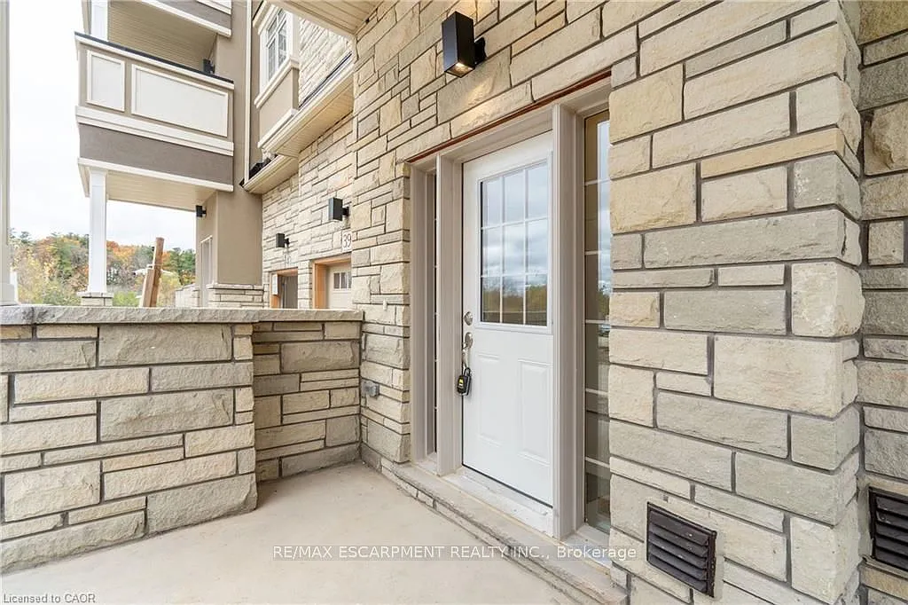 2 bed, $2,800 — Photo 2