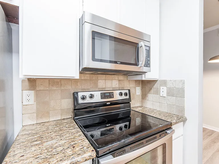 10047 Westpark Dr #49 — Photo 11