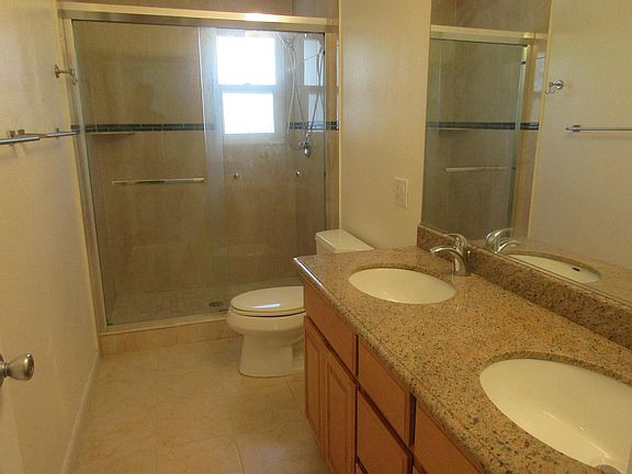 4th image of 1504 Portola Dr