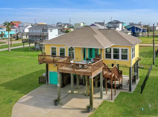 23111 Miramar Cir, Galveston, TX 77554