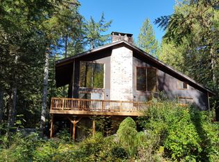 72930 E Village Loop Rd, Rhododendron, OR 97049