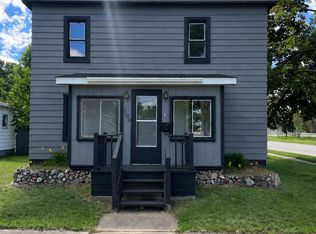 100 Sterling St, Kingsford, MI 49802