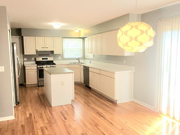5th image of 2987 Leslie Park Cir