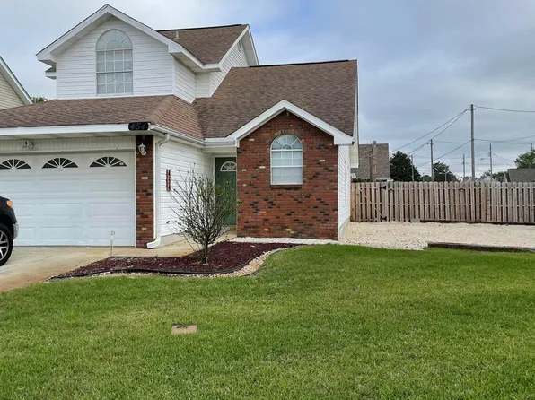 454 Sandy Ridge Cir, Mary Esther, FL 32569