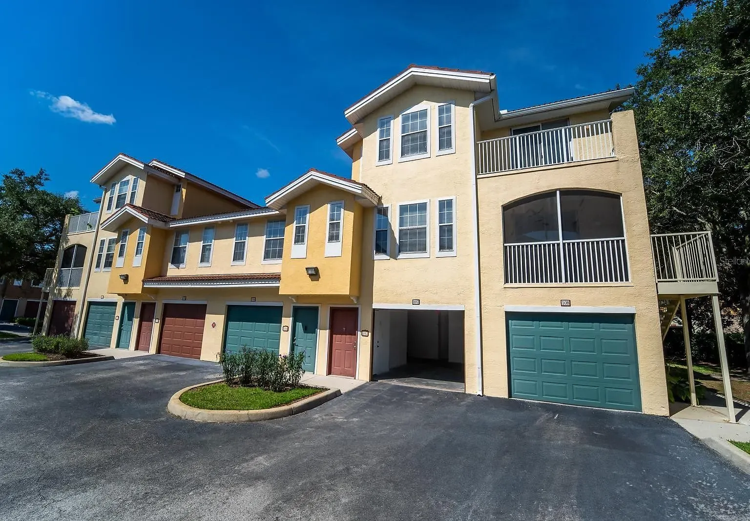 3 bed, 1512 sqft, $2,800 — Photo 2