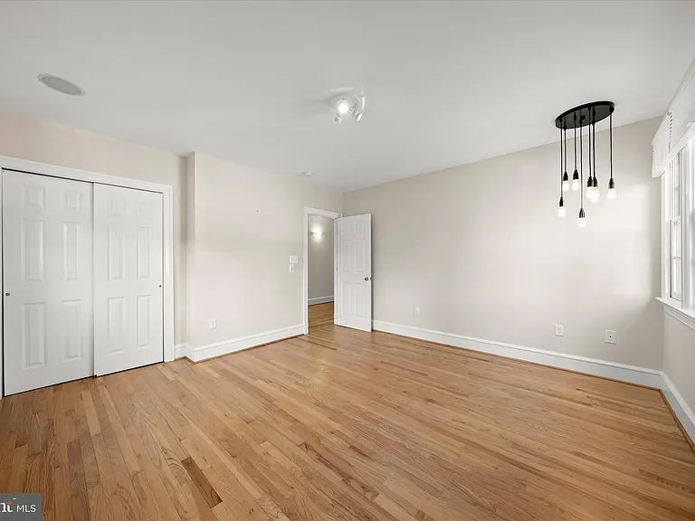 5104 Scarsdale Rd — Photo 47