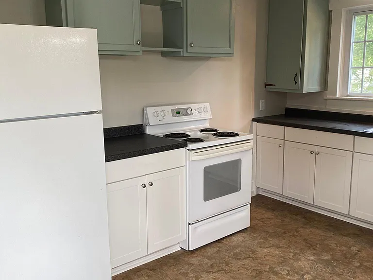 1125 Kentucky Ave — Photo 3