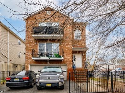 97 Ridgewood Ave, Newark, NJ, 07108