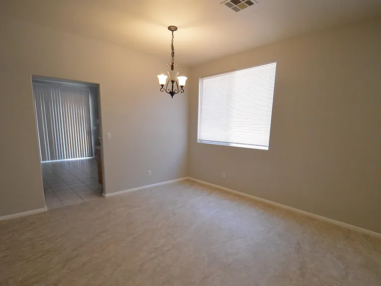 10131 Sparrow Ridge Ave — Photo 4