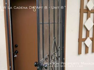 1393 W La Cadena Dr APT 8, Riverside, CA 92501