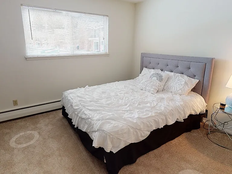 River Place — Photo 17