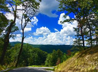 83 Curtain Blf #R6, Hendersonville, NC 28791