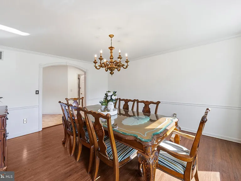 7 Monroe Pl — Photo 34