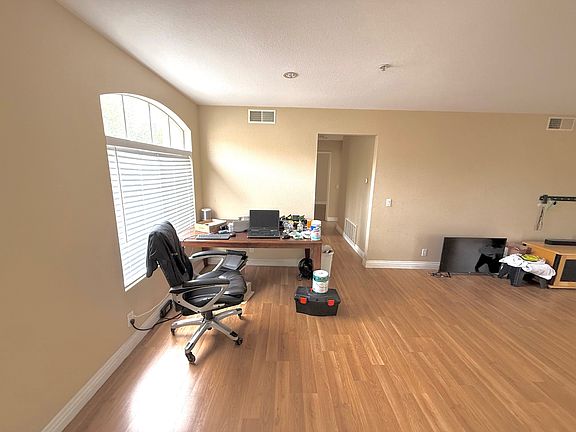 5th image of 2800 Keller Dr APT 33